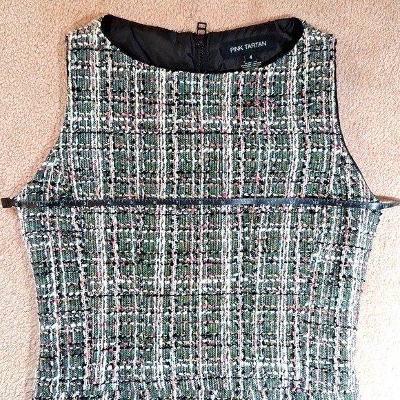 Tweed dress - Picture 7 of 9